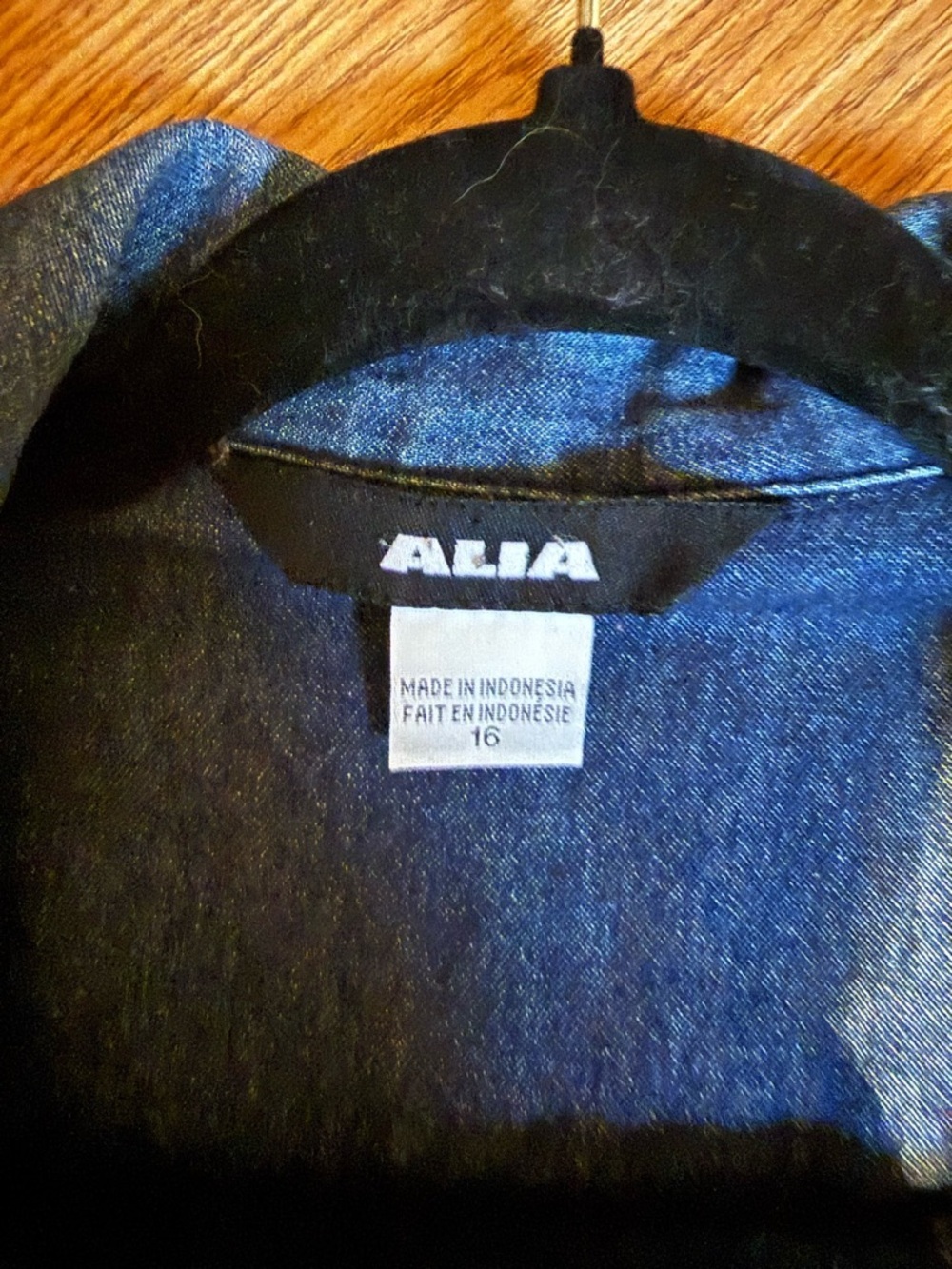 Alia Women's Dark Blue Straight-Leg Denim Jeans - Picture 9 of 9